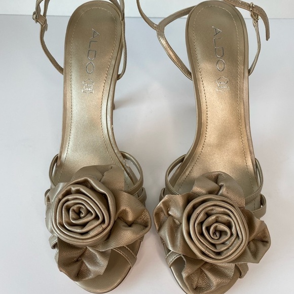 Aldo  Light Bronze Flower Heels - Picture 3 of 12